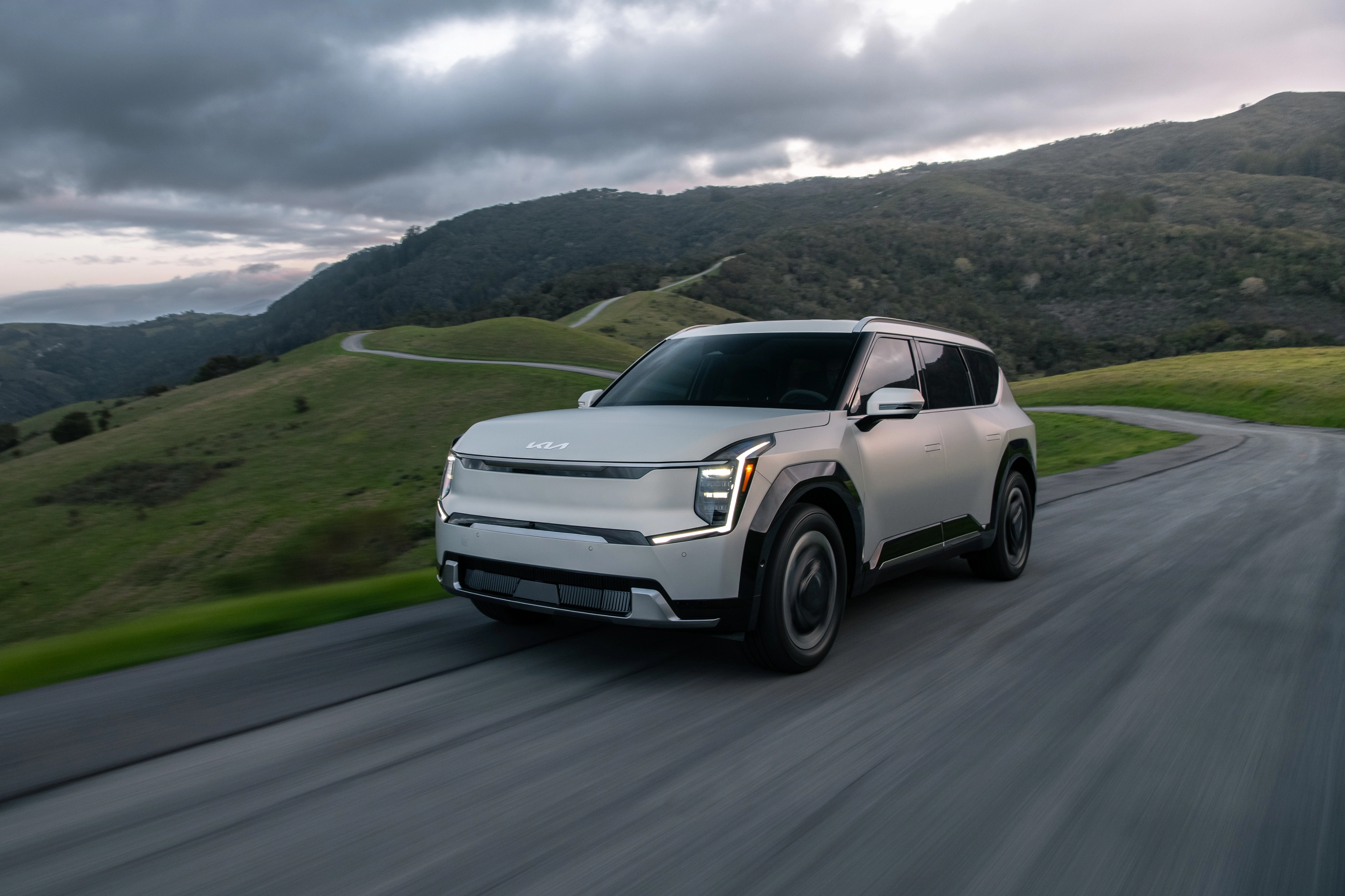 2024 Kia EV9 GT-Line AWD - White